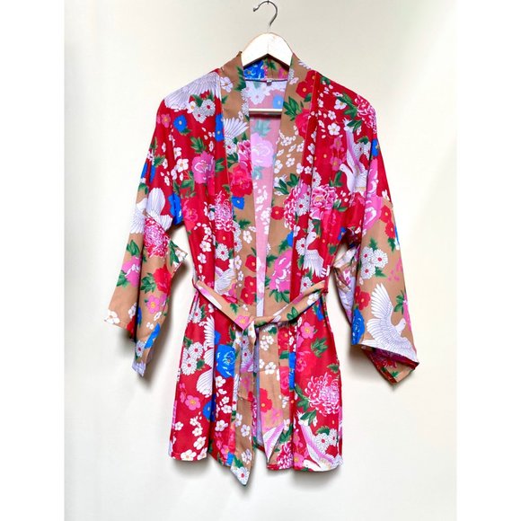 ♦️SOLD♦️Floral Open Kimono Red and Pink - Picture 9 of 15